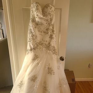 Allure bridal wedding gown